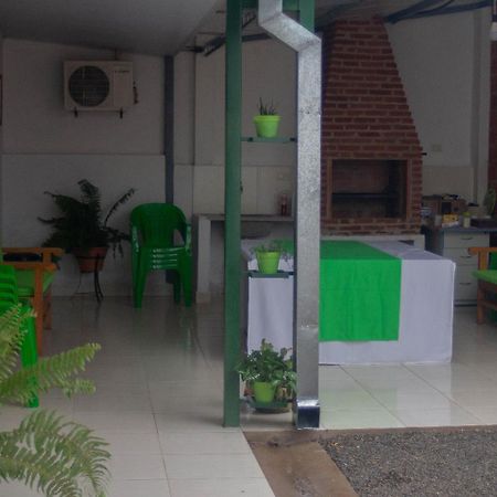 Helecho'S Hostal Pansiyon Encarnación Dış mekan fotoğraf